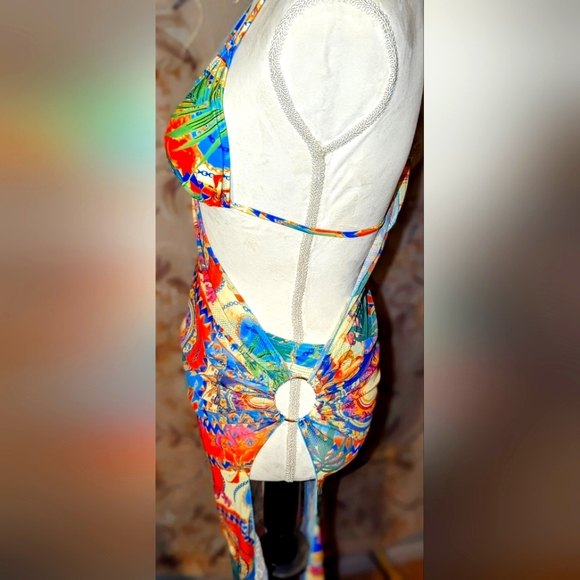 Tahitian 3 pc. Bikini set withNWOT. Size M-L. Boutique. - Picture 7 of 11